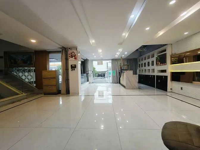 Cho Thuê Villa Trung Tâm Quận 3 - Đường Lý Chính Thắng, Ngang 12M