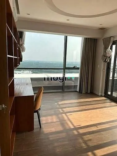 Cho Thuê Penhouse Garden Court 300M2, 4Pn View Bến Du Thuyền Carina