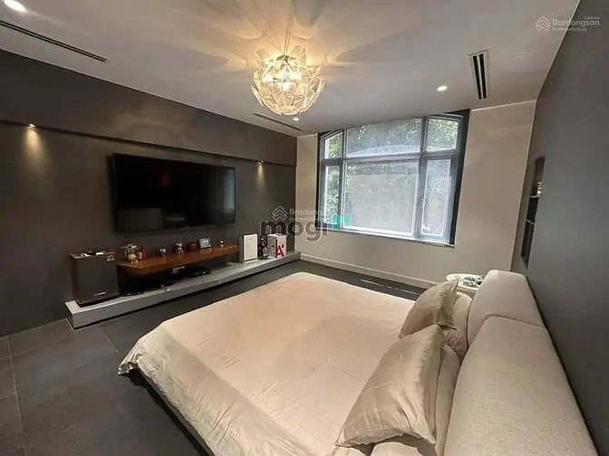 Cho Thuê Villa Phú Mỹ Hưng Q7. Dt 7*18M. Nhà Đẹp - Liền Kề Công Viên