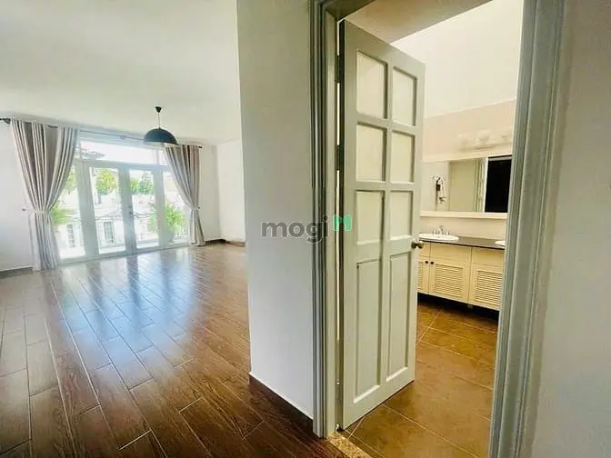 Cho Thuê Nhà Nguyên Căn Biệt Thự Sân Vườn Khu Cư Xá Tự Do