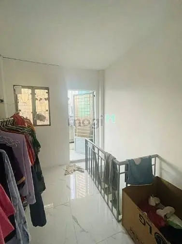 Đường Bình Đông Q 8, Ba Tầng, Xây Kiên Cố, Một Đời Chủ. Sổ Hồng Riêng.