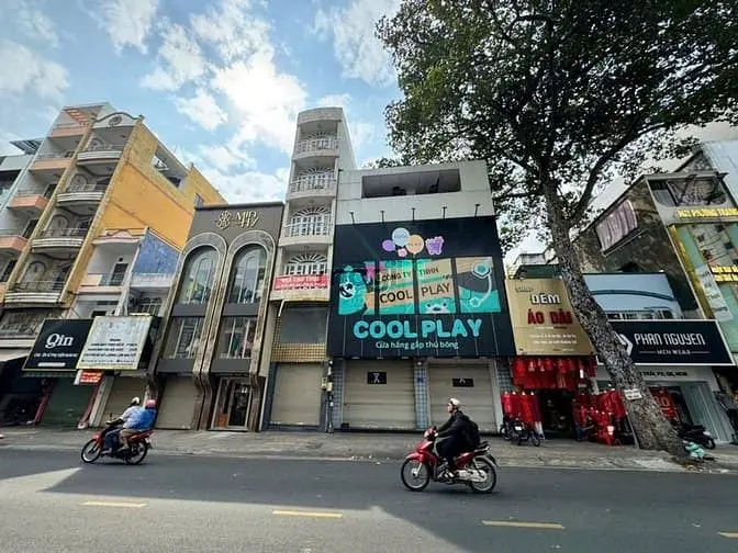 Cho Thuê Mặt Tiền Nguyễn Trãi -Tuyến Đường Thời Trang Sầm Uất Bậc Nhất