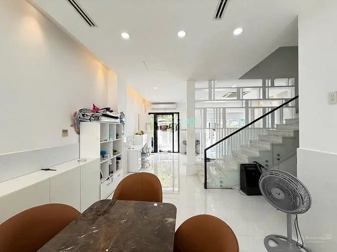 Cần Bán Biệt Thự Hưng Thái, Nhà 4 Pn, Giá 34 Tỷ Thương Lượng Tốt Nhất