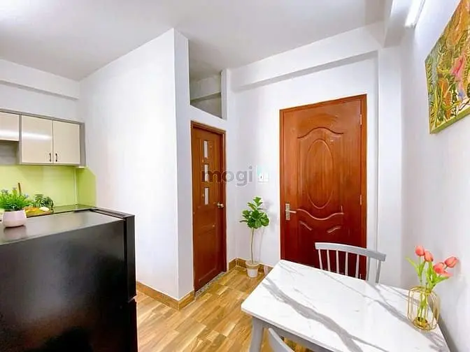 Cho Thuê Căn Máy Giặt Riêng Cửa Sổ Lớn Hào Hảo Quận 10 Gần Đh Ueh