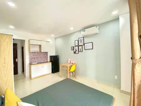 Ban Công Cửa Sổ Siêu Thoáng Mát - Xô Viết Nghệ Tĩnh Gần Đh Hutech