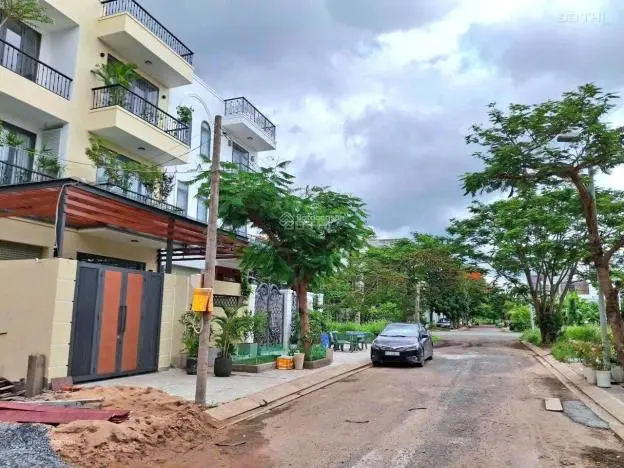 Chính Chủ Cần Bán Nền Nhà Phố Khu Dân Cư The Sun City Ngang 8M Siêu Đẹp Chỉ 85Tr/M2