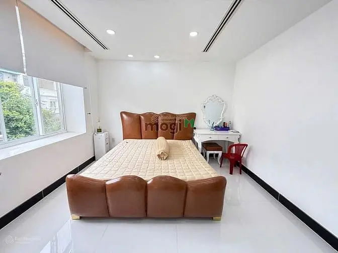 Cần Bán Biệt Thự Hưng Thái, Nhà 4 Pn, Giá 34 Tỷ Thương Lượng Tốt Nhất