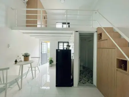 Phòng Trọ Duplex Mới 100%. Full Nội Thất. Cửa Sổ Lớn, Gần Cầu Vượt Hoàng Hoa Thám