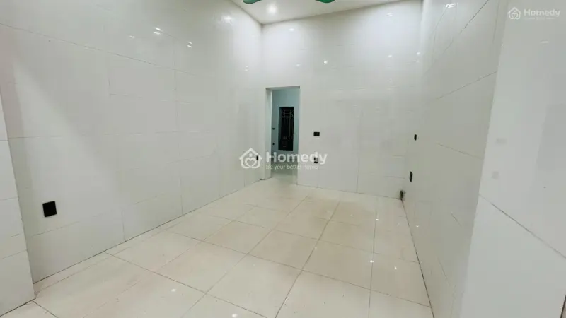 Siêu Hot! Cho Thuê Tầng 1 Lê Trọng Tấn 70M² – Vị Trí Đẹp, Mặt Tiền 6M, Giá 10Tr, Kinh Doanh Cực Tốt