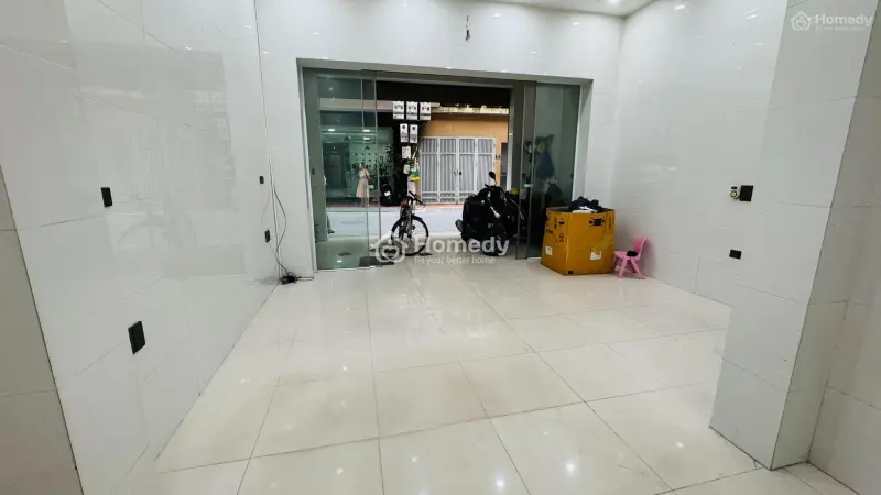 Siêu Hot! Cho Thuê Tầng 1 Lê Trọng Tấn 70M² – Vị Trí Đẹp, Mặt Tiền 6M, Giá 10Tr, Kinh Doanh Cực Tốt