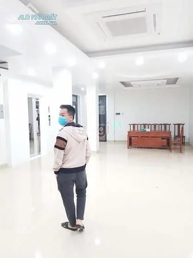 Cho Thuê Nhà Ngõ 199 Hồ Tùng Mậu 130M X 7T Thang Máy