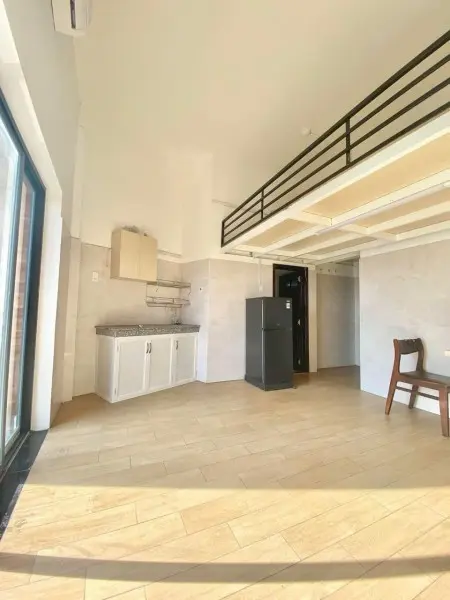 Duplex 278 Hoàng Hoa Thám P5 – Ban Công Lớn Cực Thoáng – Ở Ngay, Không Cần Mua Sắm