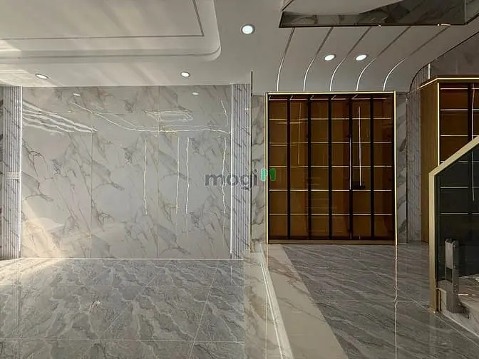 Nhà Đường Nguyễn Ảnh Thủ, Dt:4X17M, Trệt, Lửng, 2 Lầu, 3Pn, Gara Ô Tô