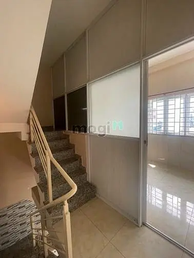 Đường Bùi Văn Ba, Gần Phú Mỹ Hưng, Q4. Ba Tầng 4M X 6M. Sổ Hồng Riêng.