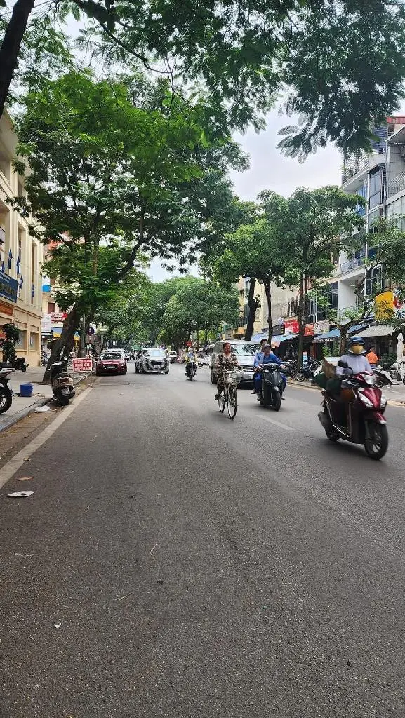 Bán Nhà Riêng Phố Hàng Chuối, Hai Bà Trưng 45M2, Giá 11.2 Tỷ. Hiếm Gần Phố Chính.