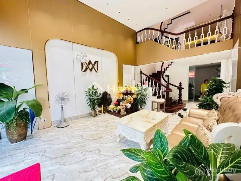 Nhà Đẹp – Đường Rộng – Cạnh Hồ – Văn Quán Đúng Là Khác Biệt Chỉ 11.X Tỷ