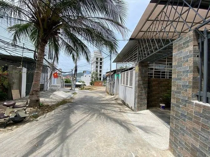 Bán Nhà Gần Biển Dt110M2-2Pn-Đường 8M-Vĩnh Hoà-Nha Trang- Chỉ 3Ty8