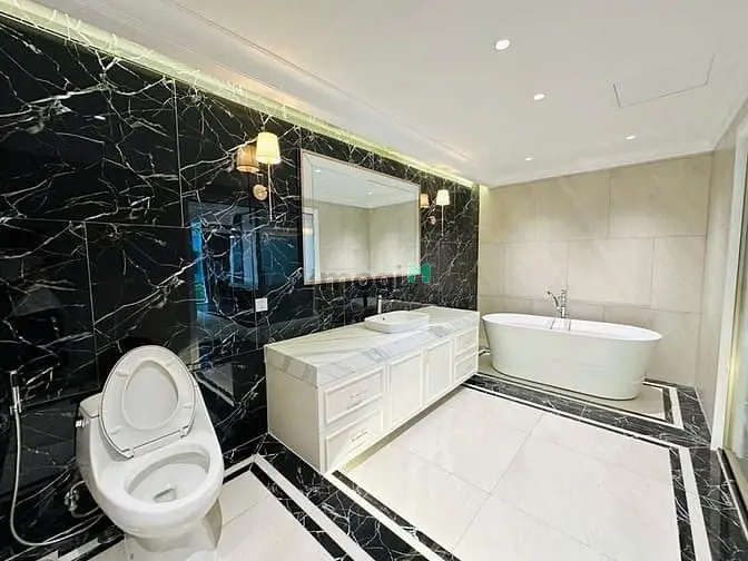 Bán Căn Hộ Cao Cấp Vinhomes Đồng Khởi - 190M2, View Hồ Bơi Cực Chill