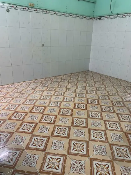 Phòng Trọ Dưới Đất Có Bếp, Vệ Sinh Riêng Gần Chợ Và Trường Học