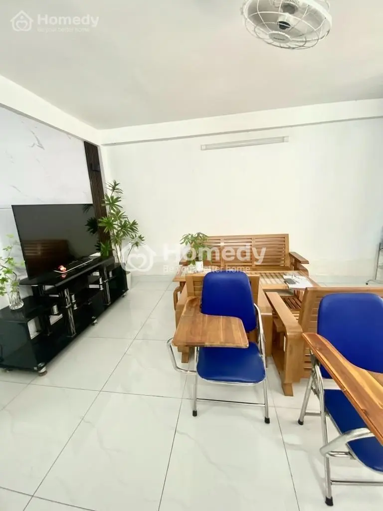 Nhà Đẹp Ở Ngay Sát Mặt Tiền Gần Đường Phạm Văn Đồng 2 Tầng 4,5X11 Nhỉnh 4 Tỷ.