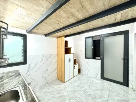 Mới Xây - Sẵn Máy Lạnh - Có Cửa Sổ Ngay Nguyễn Văn Quá - Chợ Cầu