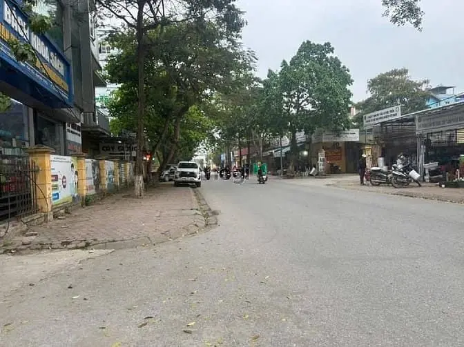 Đường Đại Học Nông Nghiệp-Trâu Quỳ_ Lô Góc Ô Tô Đỗ-Kinh Doanh Ngày Đêm