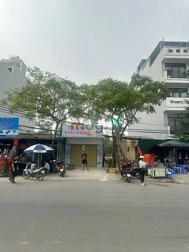 Mặt Phố Nguyễn Hoàng Tôn - Tây Hồ - 81 M2 – Cấp 4 – Giá 19.4 Tỷ.