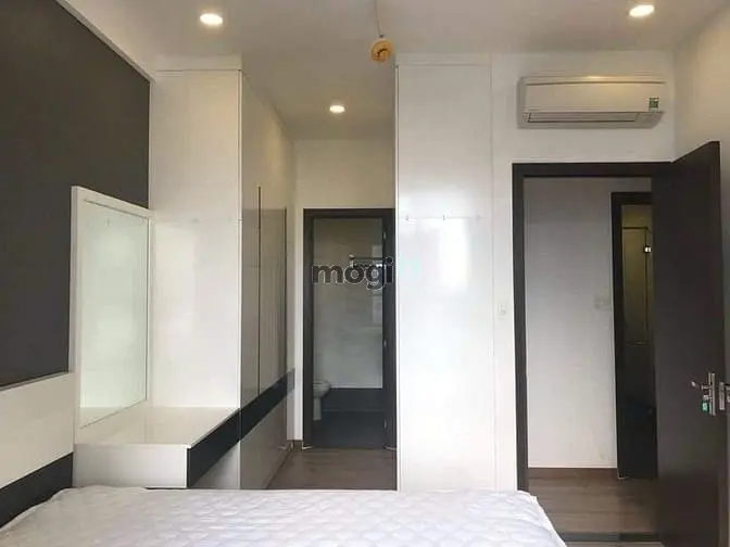 Bán Chcc Garden Gate 75M 2Pn Dang Nộp Hs Ra Sổ Ạ