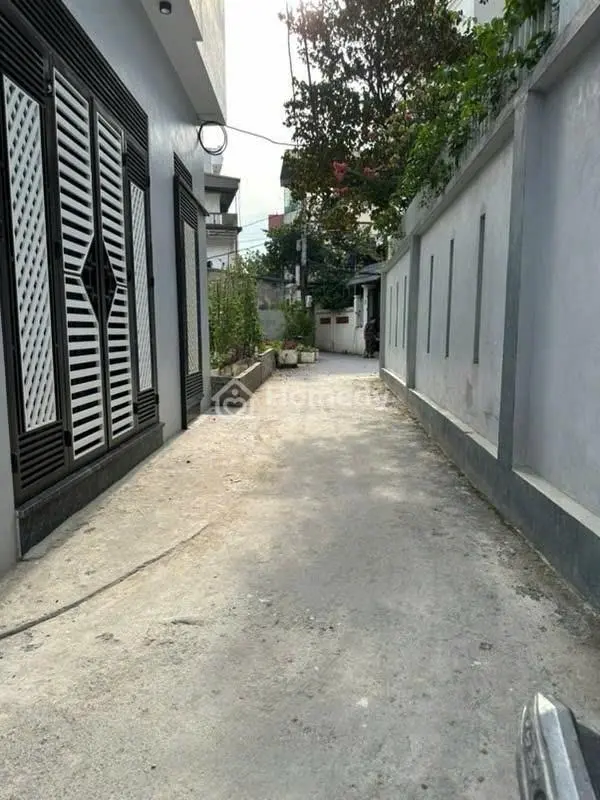 Bán Nhà Lô Góc Thị Trấn Trạm Trôi