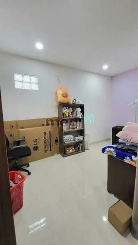 Bán Nhà Quận 9-Sổ Riêng-5 Phút Ra Metro Chỉ Với Giá Siêu Hời -5Tỷ Tl