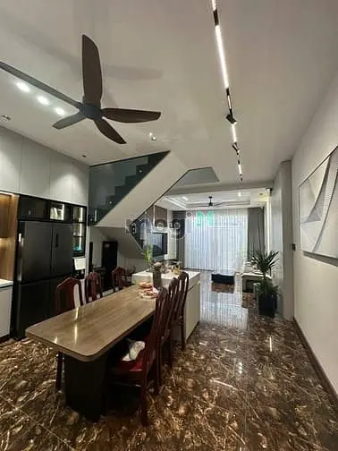 Bán Nhà-Dt75M2-3T-4Pn-Ôtôtránh-Gần Biển-Nguyễn Chích-Vĩnh Hoà-Nt-5Ty2