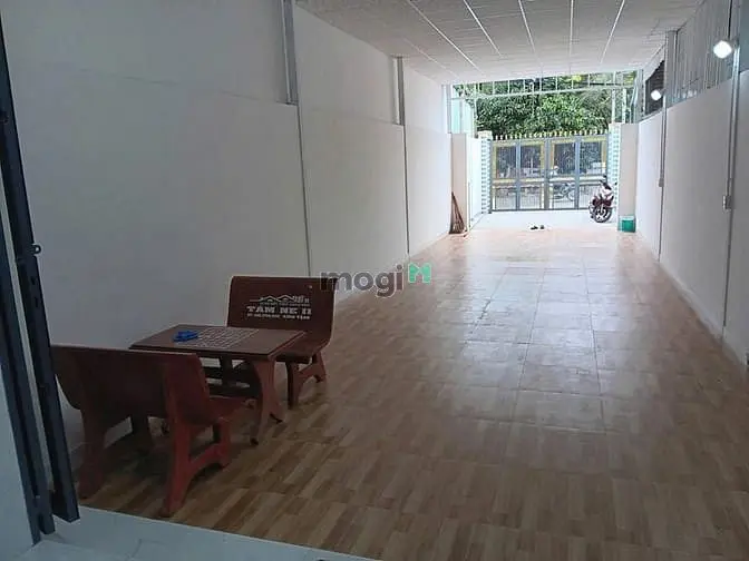 Gia Đình Chuyển Công Tác Nên Cần Sang Lại Căn Nhà Mặt Tiền