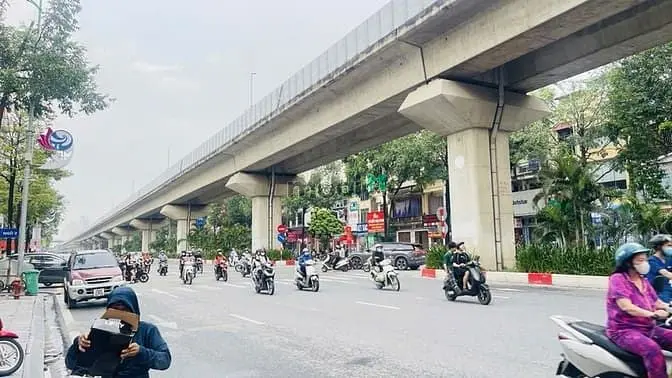 Nhà Đẹp Giữa Trung Tâm Văn Quán – Xem Là Thích Ngay 45M, 11.7 Tỷ