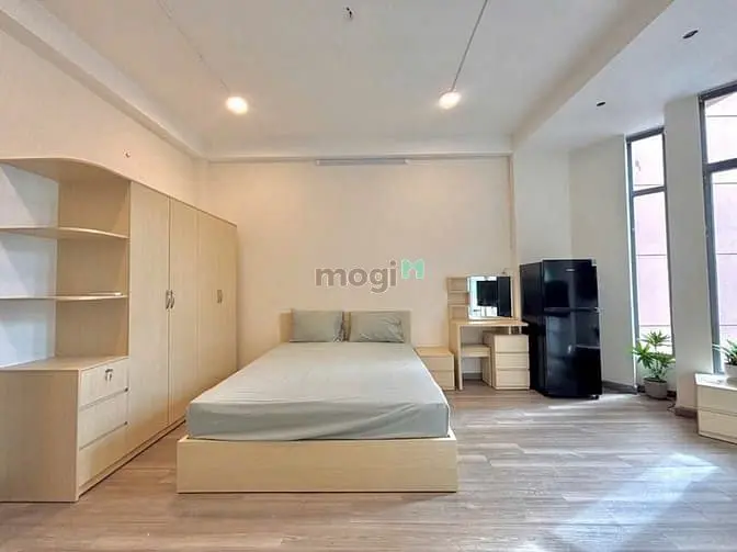 Căn Hộ 1Pn Tách Bếp, Ban Công Gần Bạch Đằng, Khu Sân Bay , Cv Gia Định