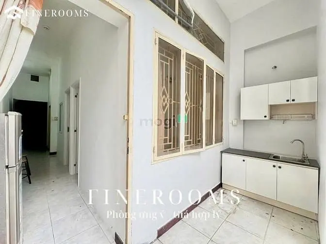 Cho Thuê Studio Giá Rẻ , Ngay Đường C27 ,Khu K300 , Sát Sân Bay Tsn