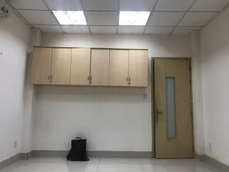 Phòng Lầu 1- 25M2- Bancol Lớn- Hẻm 70 Bùi Đình Tuý- 4,1Tr/Th