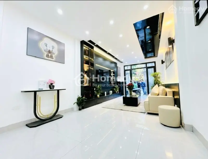 Siêu Phẩm Phân Lô 👉 Lạc Trung 40M, Thang Máy, Full Nội Thất, Ô Tô Vf5 Đỗ Cửa, Gần Phố