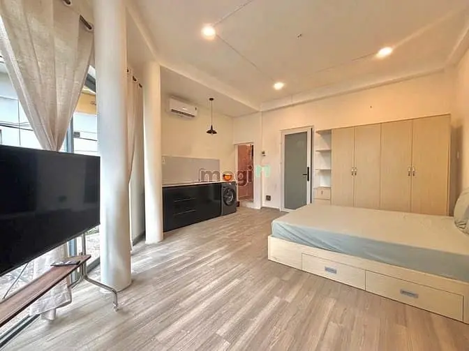 Studio Ban Công , Ngay Ngô Quyền / 3 Tháng 2 , Full Nội Thất , Giá Rẻ