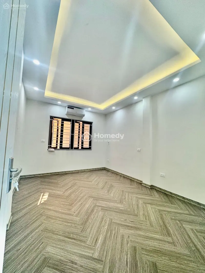 Phân Lô Ngô Gia Tự – Ô Tô Vào Nhà – Thang Máy– Full Nội Thất.