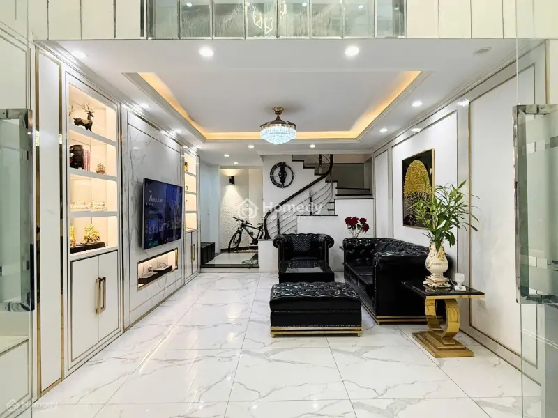 Nhà Đẹp Dân Xây Tạ Quang Bửu 42M, 6 Tầng,4 Ngủ, Full Nội Thất Xịn, Ngõ Rộng Thoáng, Gần Phố