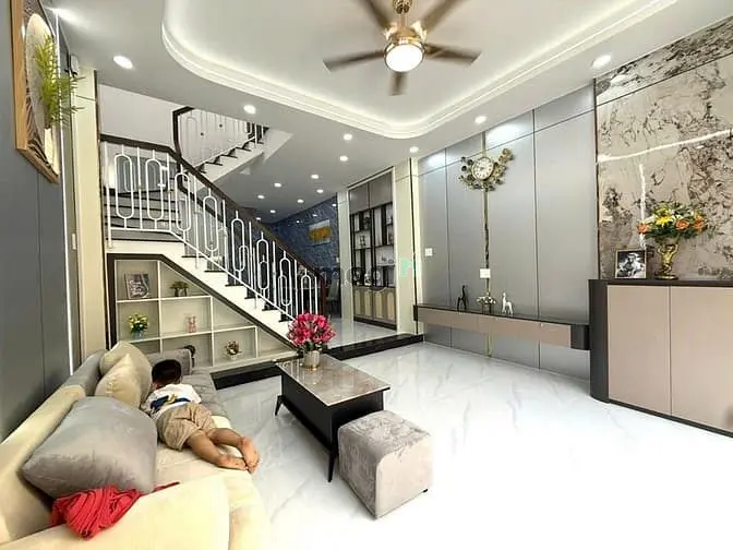 Bán Nhà Hẻm Xe Hơi 4,5M Quang Trung, P.10, 4,3 X 12, Giá 5.5 Tỷ Tl