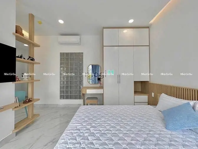 Căn Hộ 1Pn Tách Bếp, Ban Công Gần Khu Sân Bay , Khu Bạch Đằng .