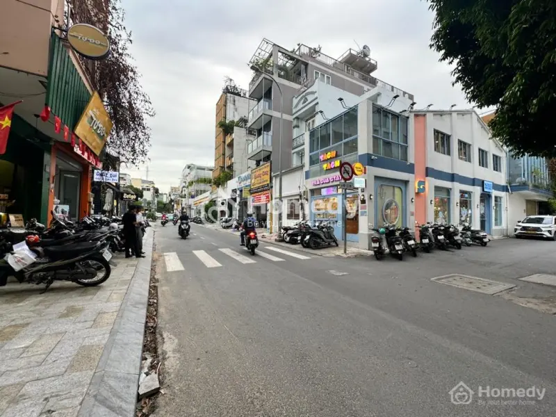 Nhà Cho Thuê Góc 2 Mặt Tiền 4X24M Trệt 1 Lầu Sân Thượng Khu Đông Dân Gần Trường Học Giá Tốt.