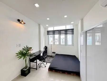 Cho Thuê Phòng Quận 3, Nhà Mới Xây, Derco Như Hình, Full Nội Thất, Gần Đại Học Kiến Trúc