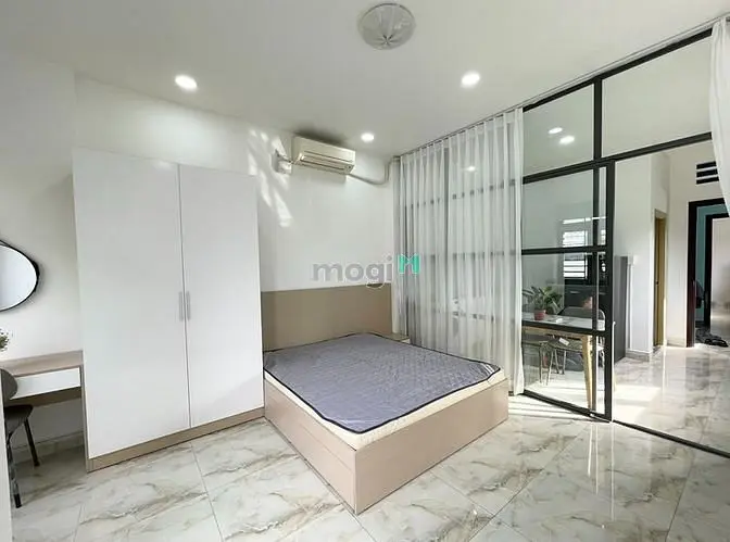 Căn Hộ 1 Phòng Ngủ Mới 100% - Ban Công -Cao Cấp - Âu Cơ -Lạc Long Quân