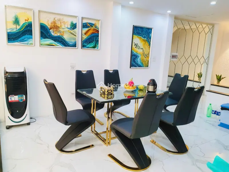 Nhà Đẹp Dân Xây Tạ Quang Bửu 42M, 6 Tầng,4 Ngủ, Full Nội Thất Xịn, Ngõ Rộng Thoáng, Gần Phố