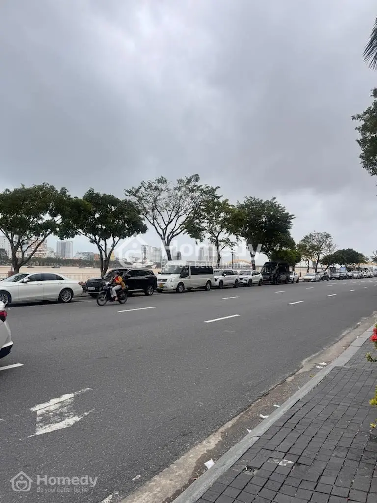 Đất Đẹp Ngay Cầu Rồng