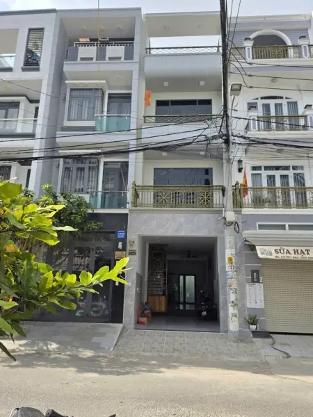 Cho Thuê Nhà Mới Xây 1 Trệt 2 Lầu + Tum, Đường 12M Rộng – Trung Tâm Nhà Bè