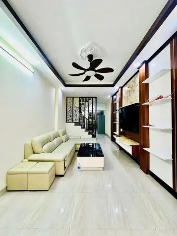 Nhà Đẹp Hiện Đại Ngay Trịnh Văn Bô, Xuân Phương – Ô Tô 7 Chỗ Đỗ Cổng – Full Nội Thất Cao Cấp – 45M2