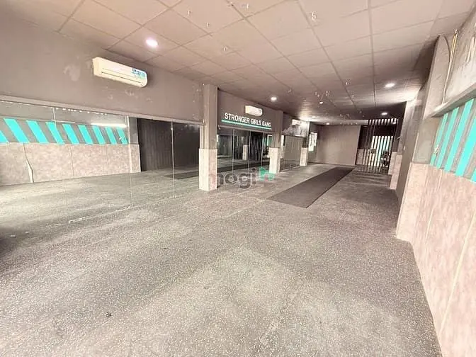 Gấp- Mặt Tiền Kinh Doanh Tự Do Cmt8 120M2 Tân Bình